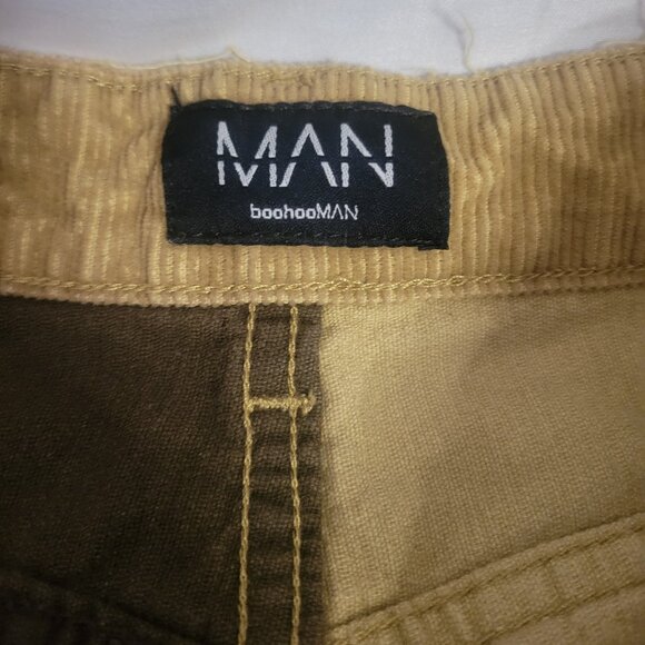 Boohoo Man 2 Tone Brown ' Skull Leg Print ' Corduroy Jeans (32) - Picture 4 of 11
